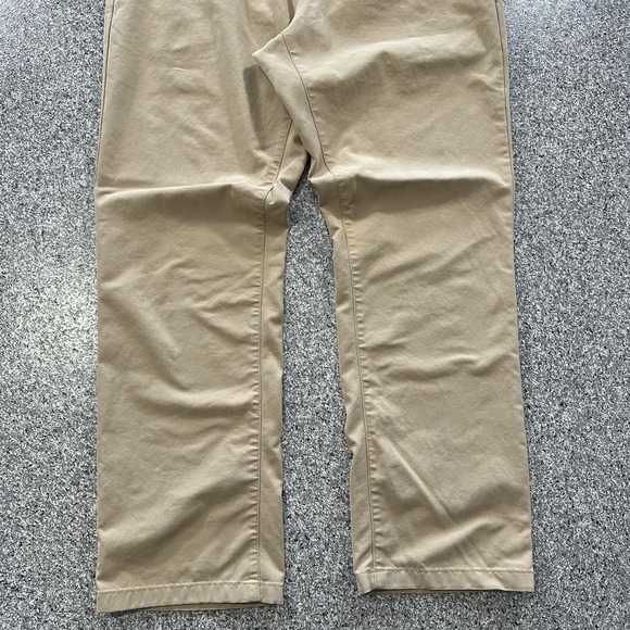 Old Navy Ultimate Tech Straight Chino Pants Mens 36x32 Beige Slim Fit - Picture 3 of 8